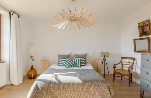 Les Salles House | Charmante maison de famille au calme, 5 chambres, jacuzzi
