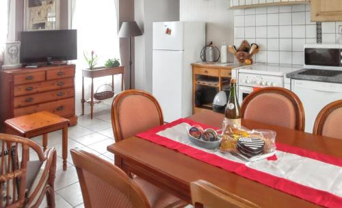 Primelin House | Charmante maison près de Primelin avec jardin et terrasse