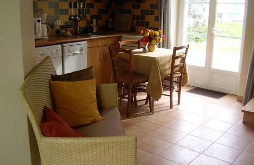 Locmaria House | Charmante maison près sentier côtier, plage à 500m, Wi-Fi, animaux OK, terrasse, 2 pers - FR-1-418-252