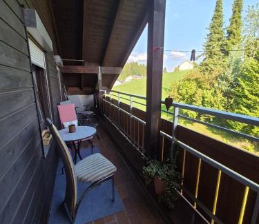 Lindenberg im Allgaeu Apartment | Charmanter Rückzugsort im DG