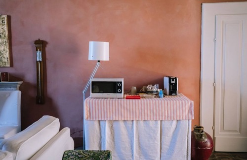 Fermo House | Charme a PALAZZO, huge and elegant suite, 7 km from the sea