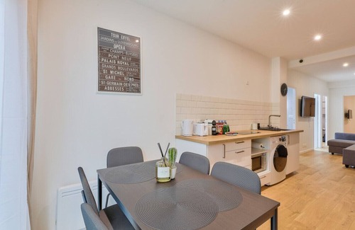 19th Arrondissement Apartment | Charme Parisien 6 Personnes, 2 Chambres, 19ème