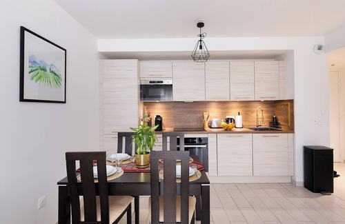 Clichy Apartment | Charme Raffiné & Confort Moderne-portes de Paris