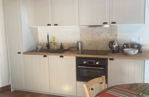 Saint-Julien-les-Rosiers Other | Charming cottage for 2 in peaceful land w/AC, WiFi, Tennis, Pool & Spa ★