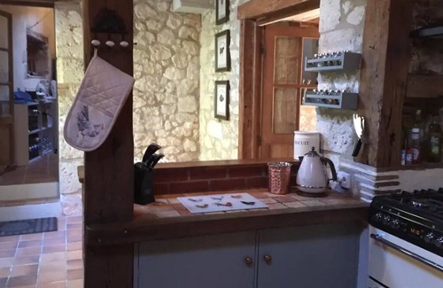 Saint-Aubin-de-Cadelech House | Charming 3-bed with Hot Tub, Pool, Gite in Saint-Aubin-de-Cadelech. Dog Friendly