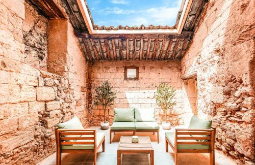 Saint-Restitut House | Charming Duplex In The Heart Of Drôme Provençale
