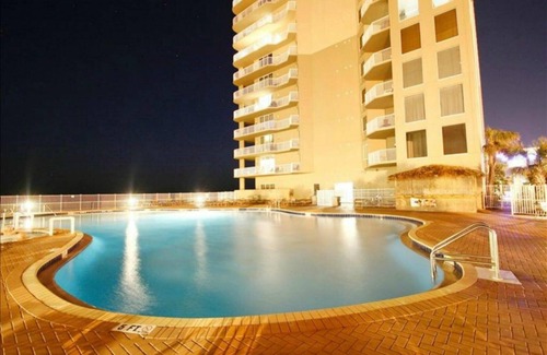 El Centro Beach Condo | Charming 1-bedroom + bunk condo with free beach chairs in Panama City Beach