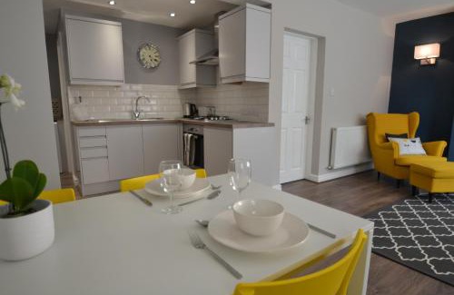 Chester Apartment | Charming 1 bed riverside apartment