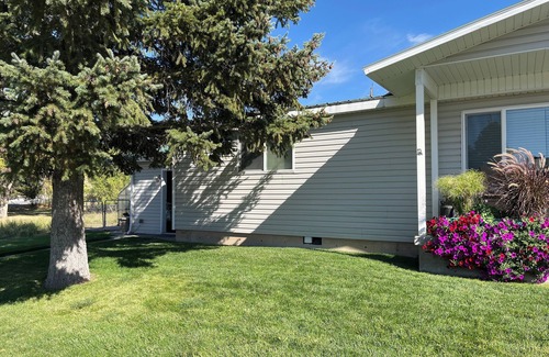 Lava Hot Springs Apartment | Charming 1-bedroom apartment in serene Lava Hot Springs.