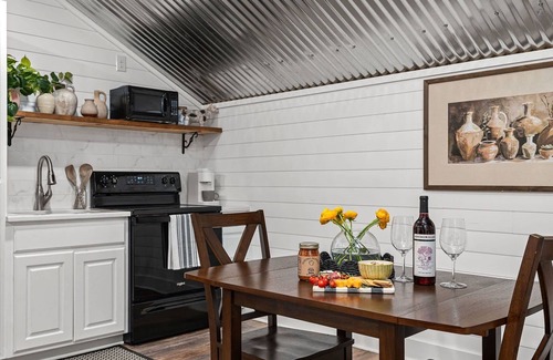 Fredericksburg Apartment | Charming 1-bedroom apartment in Fredericksburg overlooking Jenschke Orchards.