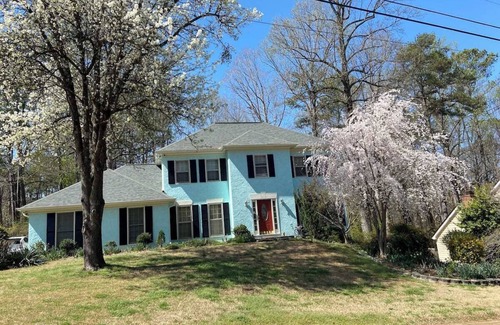 Lawrenceville House | Charming 1-bedroom house in awesome Lawrenceville with WiFi, fitness room
