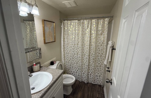 Silver Spring Apartment | Charming 1-bedroom apartment with AC, fitness room in brilliant Silver Spring