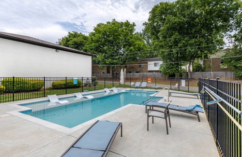 Sherwood Park Apartment | Charming 1-bedroom apartment Near Gate 9 and Space and Rocket Center