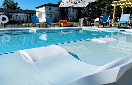 Sherwood Park Apartment | Charming 1-bedroom apartment Near Gate 9 and Space and Rocket Center