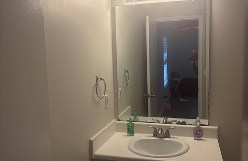 Huntsville Apartment | Charming 1-bedroom apartment in terrific Huntsville with fitness room, AC, pool