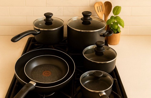 Downtown Apartment | Charming 1-bedroom apartment in fabulous Glendale with fitness room, AC