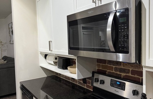 Knight Park Apartment | Charming 1-bedroom apartment in Midtown Atlanta with WiFi and Coffee Station