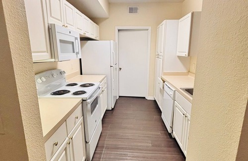 Kirkman North Apartment | Charming 1-bedroom apartment in wonderful Orlando close to Universal studios