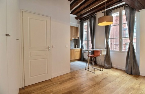 Sorbonne Apartment | Charming 1 bedroom apartment in Latin Quarter 200 yards from Notre Dame