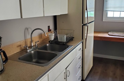 Buffalo Apartment | Charming 1-bedroom apt Buffalo WY, on creek, AC, WiFi, & 1 block from downtown.