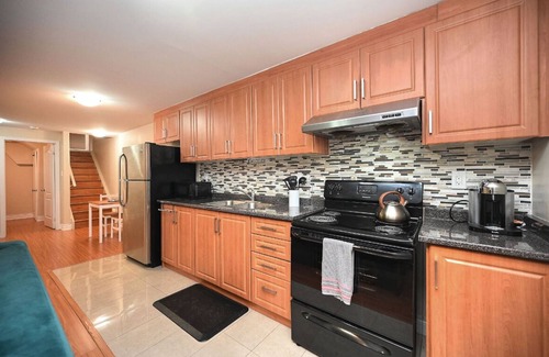 East Credit Apartment | Charming 1 bedroom apartment