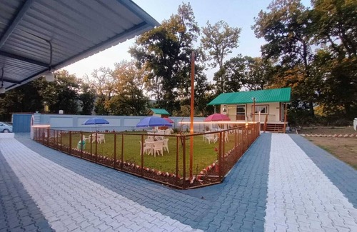Bullawala Cottage | Charming 1-bedroom cottage with AC, WiFi in welcoming Majhaun