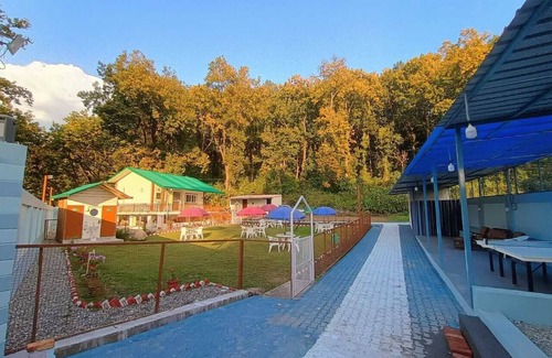 Bullawala Cottage | Charming 1-bedroom cottage with AC, WiFi in welcoming Majhaun