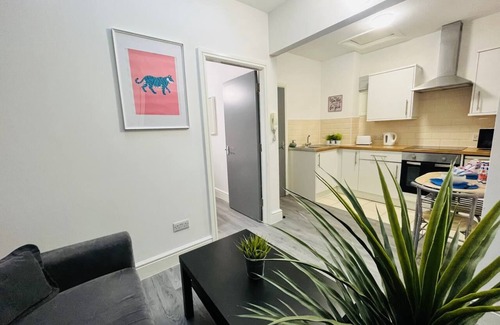 Hope Street Apartment | Charming 1-Bedroom Flat in Liverpool -F2*