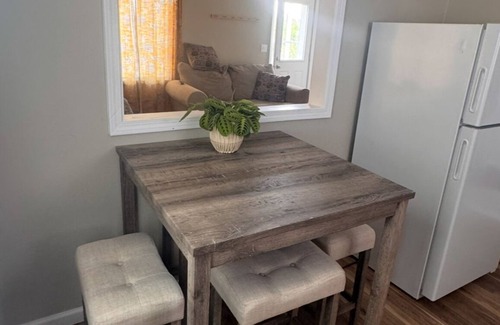 Raymond House | Charming 1-bedroom house in Plentywood with pull out couch and air mattress.