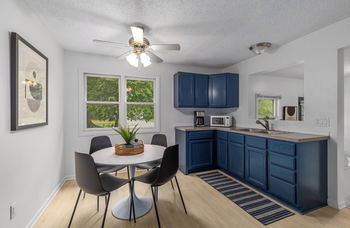 Saugatuck House | Charming 1-bedroom house in Saugatuck with AC, WiFi, Pet Friendly