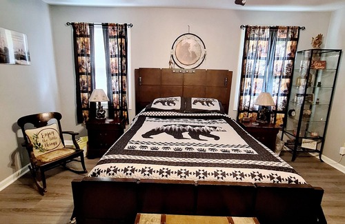 La Follette Resort | Charming 1-bedroom resort in wonderful LaFollette with AC, WiFi
