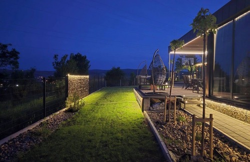 Petrovaradin Cottage | Charming 1-bedroom cottage in tranquil Petrovaradin with WiFi, AC