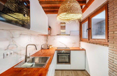 La Merced Apartment | Charming 1-BR Apartment in Heart of Malaga, Close to Calle Larios, A/C, Wi-Fi, Pet-Friendly