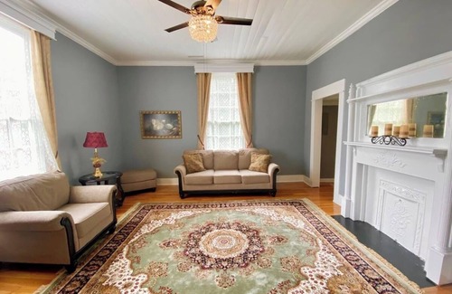 Anderson Bed & Breakfast | Charming 1850 antebellum B&B, minutes from Anderson University and Clemson.