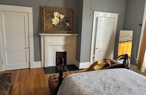 Anderson Bed & Breakfast | Charming 1850 antebellum B&B, minutes from Anderson University and Clemson.