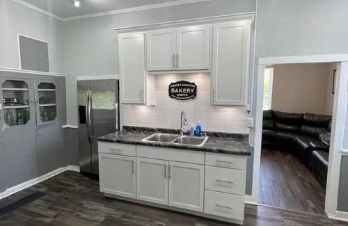 Ironton House | Charming 1860s Renovated Home