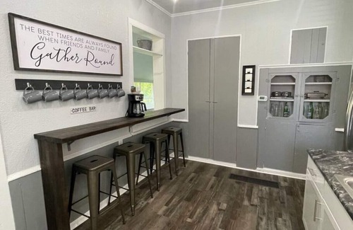 Ironton House | Charming 1860s Renovated Home