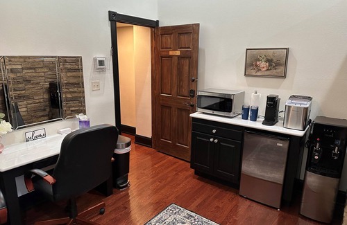 Historic Downtown Bedford House | Charming 1870's Ridenour Building located in Historic Downtown Bedford