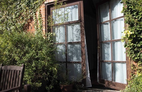 Newark House | Charming 18th Century Georgian Barn Conversion.