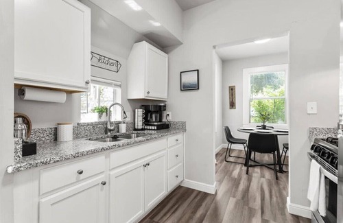 Beacon Hill House | Charming 1BD Sanctuary W Free Parking