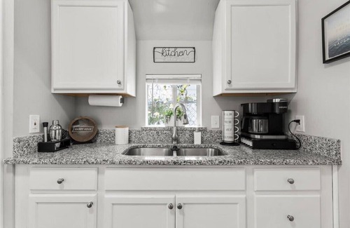 Beacon Hill House | Charming 1BD Sanctuary W Free Parking