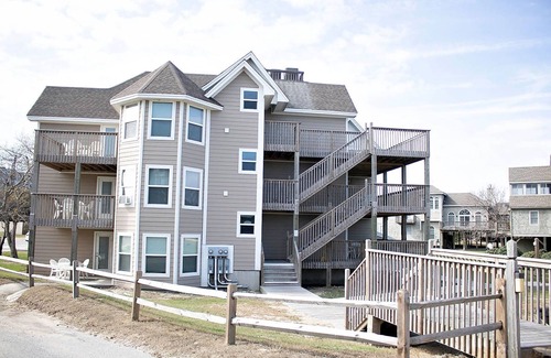 Duck Condo | Charming 1BR Condo w/Pool & Beach Access