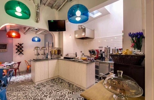 Rione III Colonna Apartment | Charming 1BR Suite Close La Fontana di Trevi