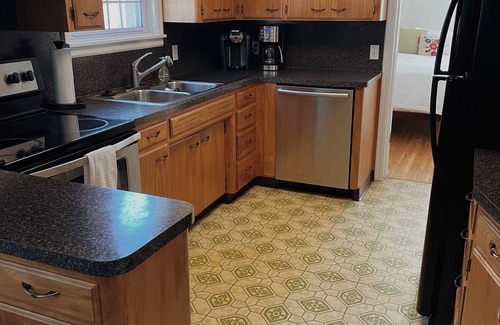 Coeur d'Alene House | Charming 2-bdrm downtown Coeur d'Alene Historic Foster Ave-Garden Districtn