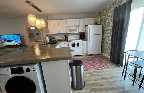 Fort Walton Beach Condo | Charming 2-bedroom condo in brilliant Fort Walton Beach with AC