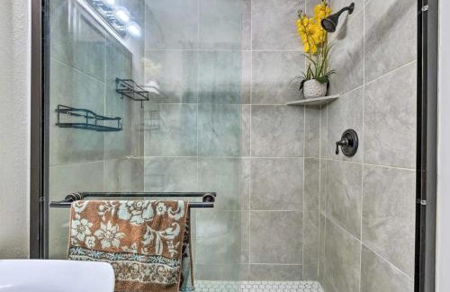 Handley Villa | Charming 2 Bed 2 Bath Home with Office-Ideal for Families and Remote Workers!