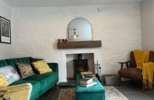 Llansteffan House | Charming 2-Bed House in Llansteffan