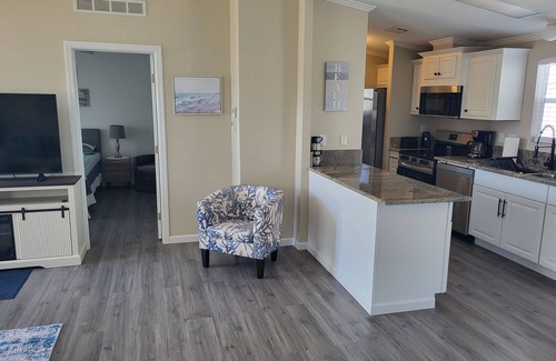 Biggar House | Charming 2-bedroom house in Pleasant Fort Myers Beach with AC, WiFi