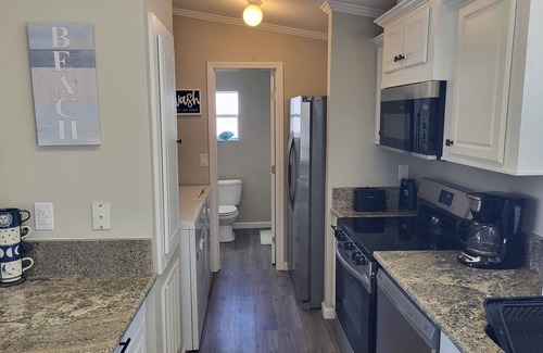 Biggar House | Charming 2-bedroom house in Pleasant Fort Myers Beach with AC, WiFi
