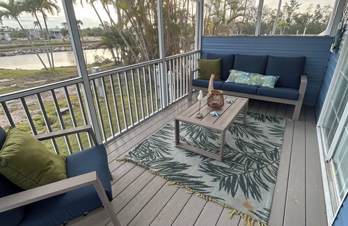 Fort Myers Beach House | Charming 2-bedroom mobile home with WiFi, AC in lovely Fort Myers Beach